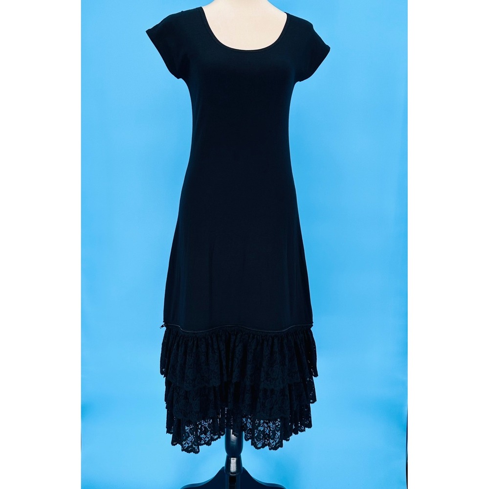 Modbod‎ Black Lace Tiered Ruffle Midi Dress Cap Sleeve Scoop Neck Medium NWT USA